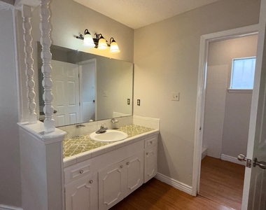 1845 Tommy Aaron Drive - Photo Thumbnail 13