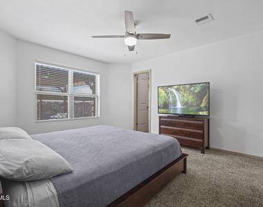 13154 Emerald Isle Street - Photo Thumbnail 12