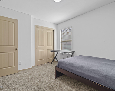 13154 Emerald Isle Street - Photo Thumbnail 9