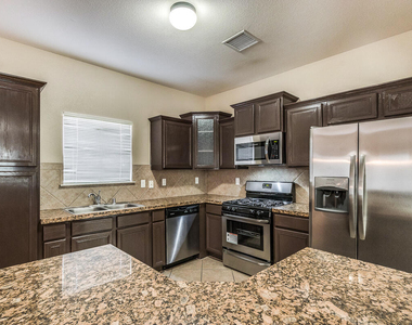13163 Kestrel Avenue - Photo Thumbnail 6
