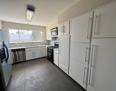 1400 Monte Negro Drive - Photo Thumbnail 4