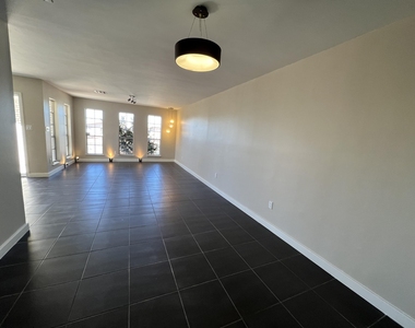 1400 Monte Negro Drive - Photo Thumbnail 2