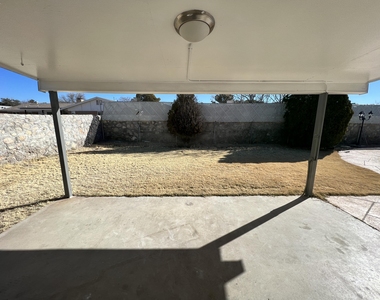 1400 Monte Negro Drive - Photo Thumbnail 14