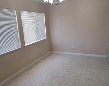 6617 Dawn Drive - Photo Thumbnail 5