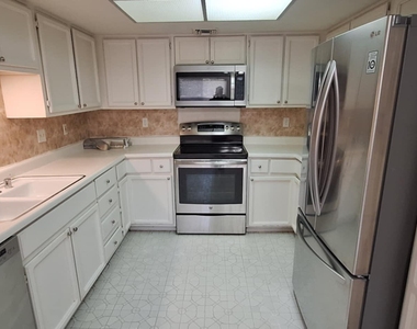 6617 Dawn Drive - Photo Thumbnail 6
