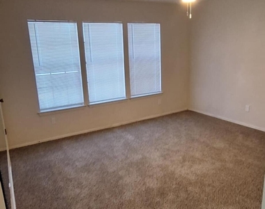 6617 Dawn Drive - Photo Thumbnail 17