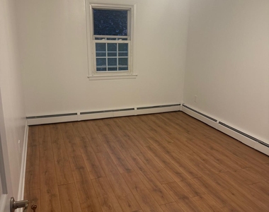 Yonkers Terrace / Bronx Terrace - Photo Thumbnail 9