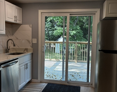 42 Gordon Avenue - Photo Thumbnail 1