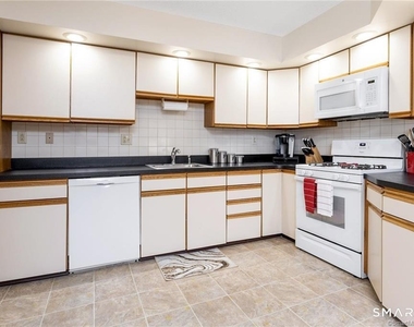 65 Shelton Avenue - Photo Thumbnail 3