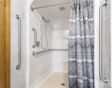 65 Shelton Avenue - Photo Thumbnail 10