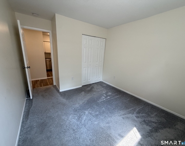 100 Norton Park Road - Photo Thumbnail 4