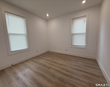 21-23 Elliott Street - Photo Thumbnail 10