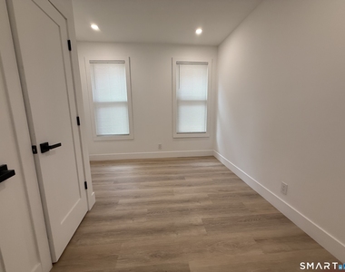 21-23 Elliott Street - Photo Thumbnail 12