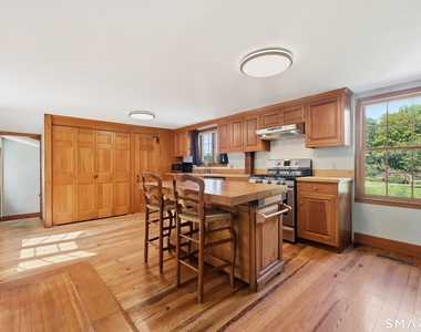 268 Main Street - Photo Thumbnail 13