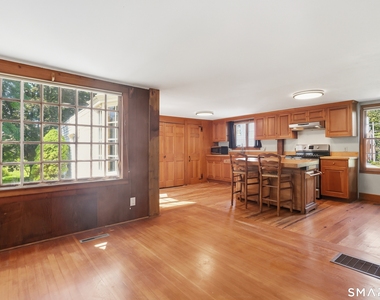 268 Main Street - Photo Thumbnail 17