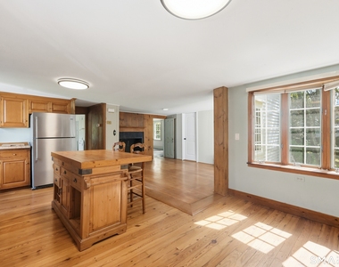 268 Main Street - Photo Thumbnail 16
