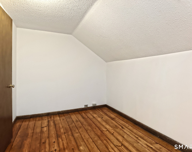 52-54 Pond Point Avenue - Photo Thumbnail 13