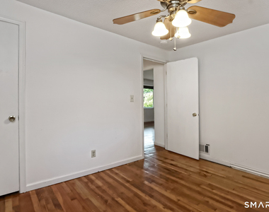 52-54 Pond Point Avenue - Photo Thumbnail 35
