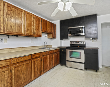 52-54 Pond Point Avenue - Photo Thumbnail 10