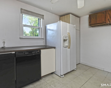 52-54 Pond Point Avenue - Photo Thumbnail 12