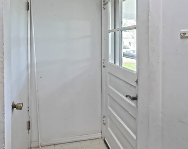 52-54 Pond Point Avenue - Photo Thumbnail 11