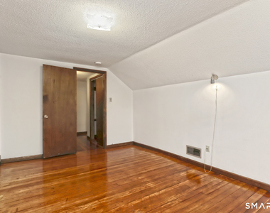 52-54 Pond Point Avenue - Photo Thumbnail 20