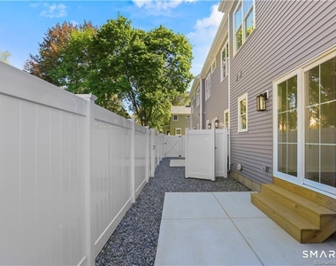 348 Halley Avenue - Photo Thumbnail 32