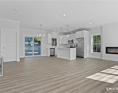 348 Halley Avenue - Photo Thumbnail 11