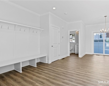 348 Halley Avenue - Photo Thumbnail 2