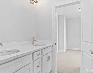 348 Halley Avenue - Photo Thumbnail 29