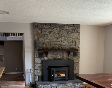 752 New Haven Avenue - Photo Thumbnail 4
