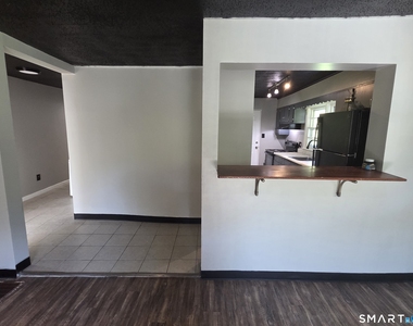 684 Main Street - Photo Thumbnail 7