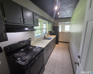 684 Main Street - Photo Thumbnail 5