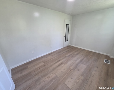 684 Main Street - Photo Thumbnail 15