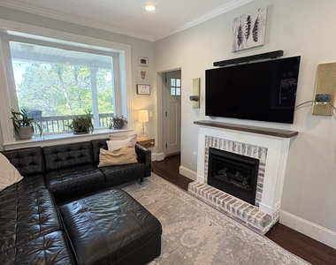 89 Hillside Avenue - Photo Thumbnail 10