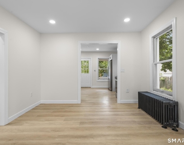 122 Union Avenue - Photo Thumbnail 12