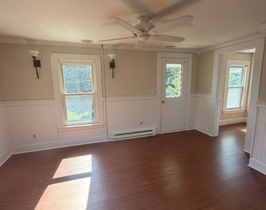 171 S Riverside Avenue - Photo Thumbnail 7
