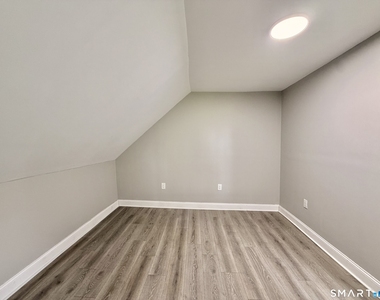 345 Ellsworth Avenue - Photo Thumbnail 15