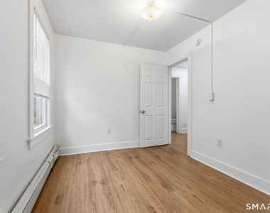 203 Center Street - Photo Thumbnail 18
