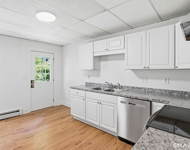 203 Center Street - Photo Thumbnail 4