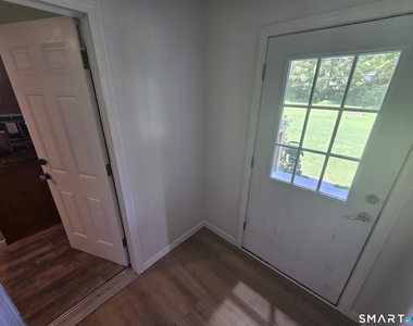 684 Main Street - Photo Thumbnail 9