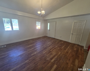 684 Main Street - Photo Thumbnail 12