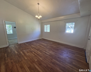 684 Main Street - Photo Thumbnail 13