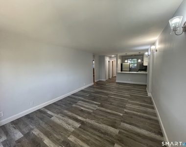 91 Strawberry Hill Avenue - Photo Thumbnail 9