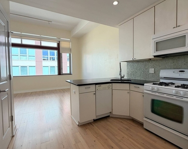 804 Chapel Street - Photo Thumbnail 4
