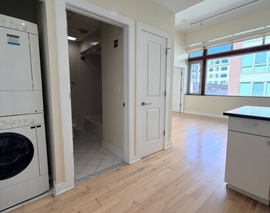 804 Chapel Street - Photo Thumbnail 3