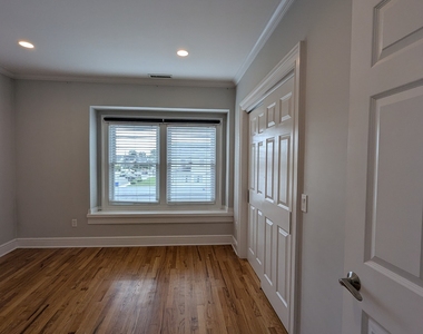 19 1st Street - Photo Thumbnail 5