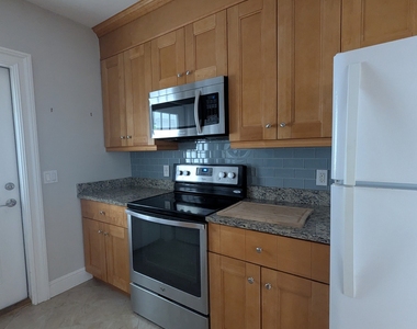 19 1st Street - Photo Thumbnail 8