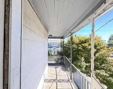 728 Highland Avenue - Photo Thumbnail 25