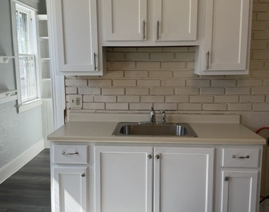 728 Highland Avenue - Photo Thumbnail 5